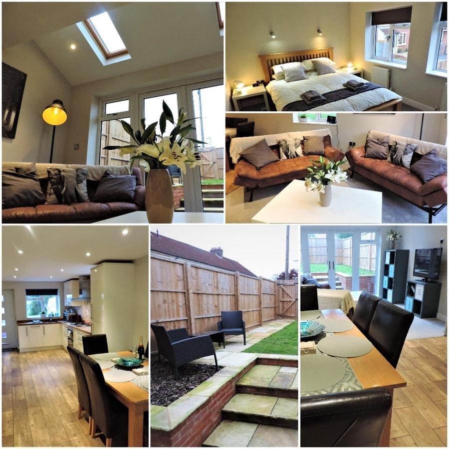 3 Bed Farnborough Air Accommodation Exterior photo